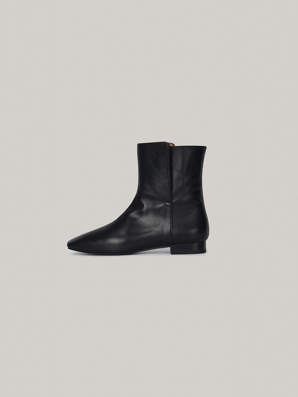 Slit Ankle Boots (black)